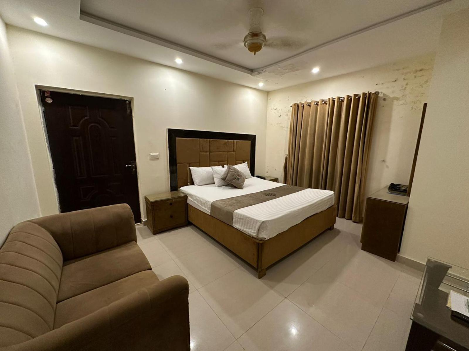 Hotel Green Fort Gulberg Lahore Exterior foto